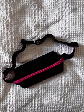 SPI Belt Running Belt Pink and Black Breast Cancer Awareness Run Belt